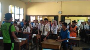 Sosialisasi dan Edukasi Peningkatan Kesehatan Jiwa dan Masalah Napza di SMAN 1 Sungai Betung