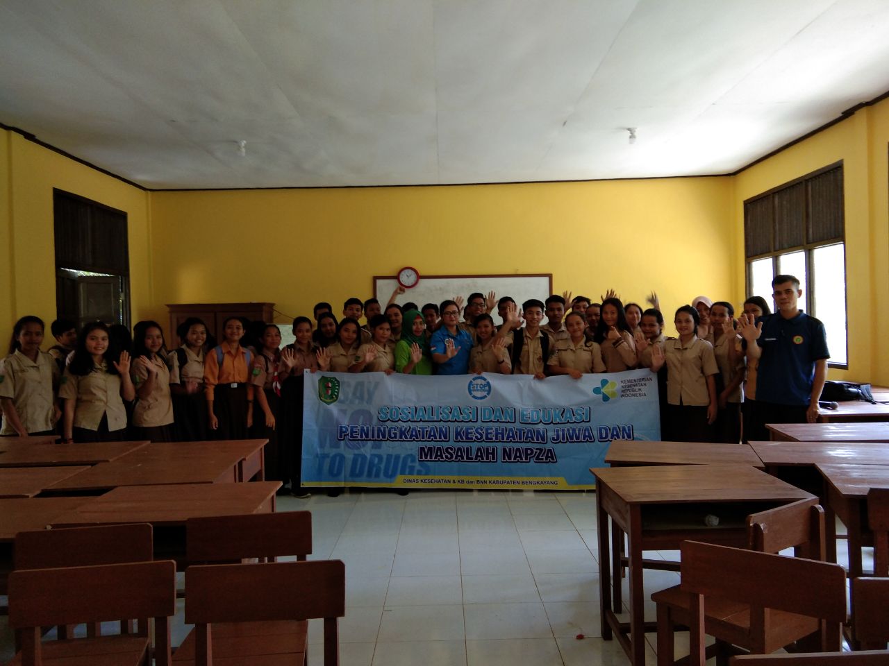 Sosialisasi dan Edukasi Peningkatan Kesehatan Jiwa dan Masalah Napza di SMAN 1 Samalantan Sosialisasi dan Edukasi Peningkatan Kesehatan Jiwa dan Masalah Napza di SMAN 1 Samalantan