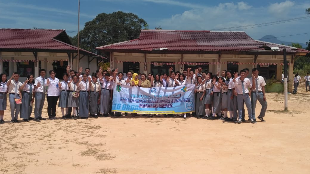 Sosialisasi dan Edukasi Peningkatan Kesehatan Jiwa dan Masalah Napza di SMAN 1 Lumar Sosialisasi dan Edukasi Peningkatan Kesehatan Jiwa dan Masalah Napza di SMAN 1 Lumar