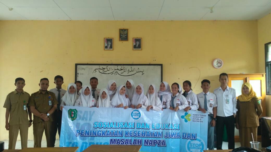 Sosialisasi dan Edukasi Peningkatan Kesehatan Jiwa dan Masalah Napza di SMAN 1 Sui Raya Sosialisasi dan Edukasi Peningkatan Kesehatan Jiwa dan Masalah Napza di SMAN 1 Sui Raya