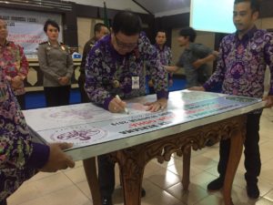 Peringati Hari AIDS Sedunia (HAS) di Kabupaten Bengkayang : Narkoba dan HIV/AIDS Berhubungan Erat