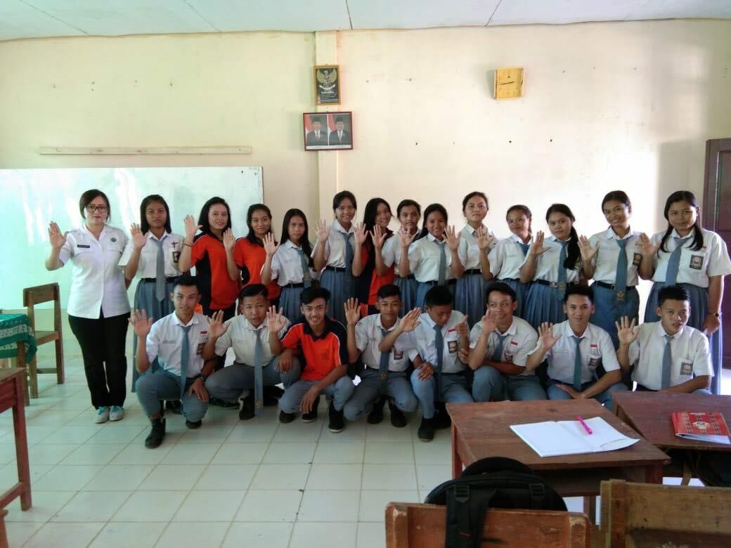 Sosialisasi Bahaya Narkoba pada MPLS SMAN 1 Sungai Betung pada hari Kamis, 11 Juli 2019 Sosialisasi Bahaya Narkoba pada MPLS SMAN 1 Sungai Betung pada hari Kamis, 11 Juli 2019