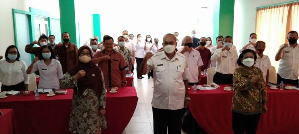 RAKER PROGRAM PEMBERDAYAAN MASYARAKAT ANTI NARKOBA LINGKUNGAN PENDIDIKAN KAB. BENGKAYANG T. A 2022 RAKER PROGRAM PEMBERDAYAAN MASYARAKAT ANTI NARKOBA LINGKUNGAN PENDIDIKAN KAB. BENGKAYANG T. A 2022