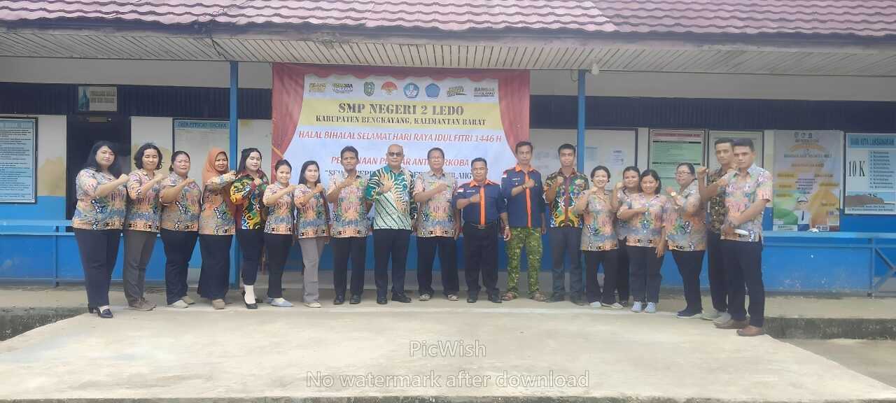 Sosialisasi Bahaya Penggunaan Narkoba dan Obat-obatan Terlarang di SMP Negeri 02 Ledo, Kecamatan Ledo, Kabupaten Bengkayang Sosialisasi Bahaya Penggunaan Narkoba dan Obat-obatan Terlarang di SMP Negeri 02 Ledo, Kecamatan Ledo, Kabupaten Bengkayang